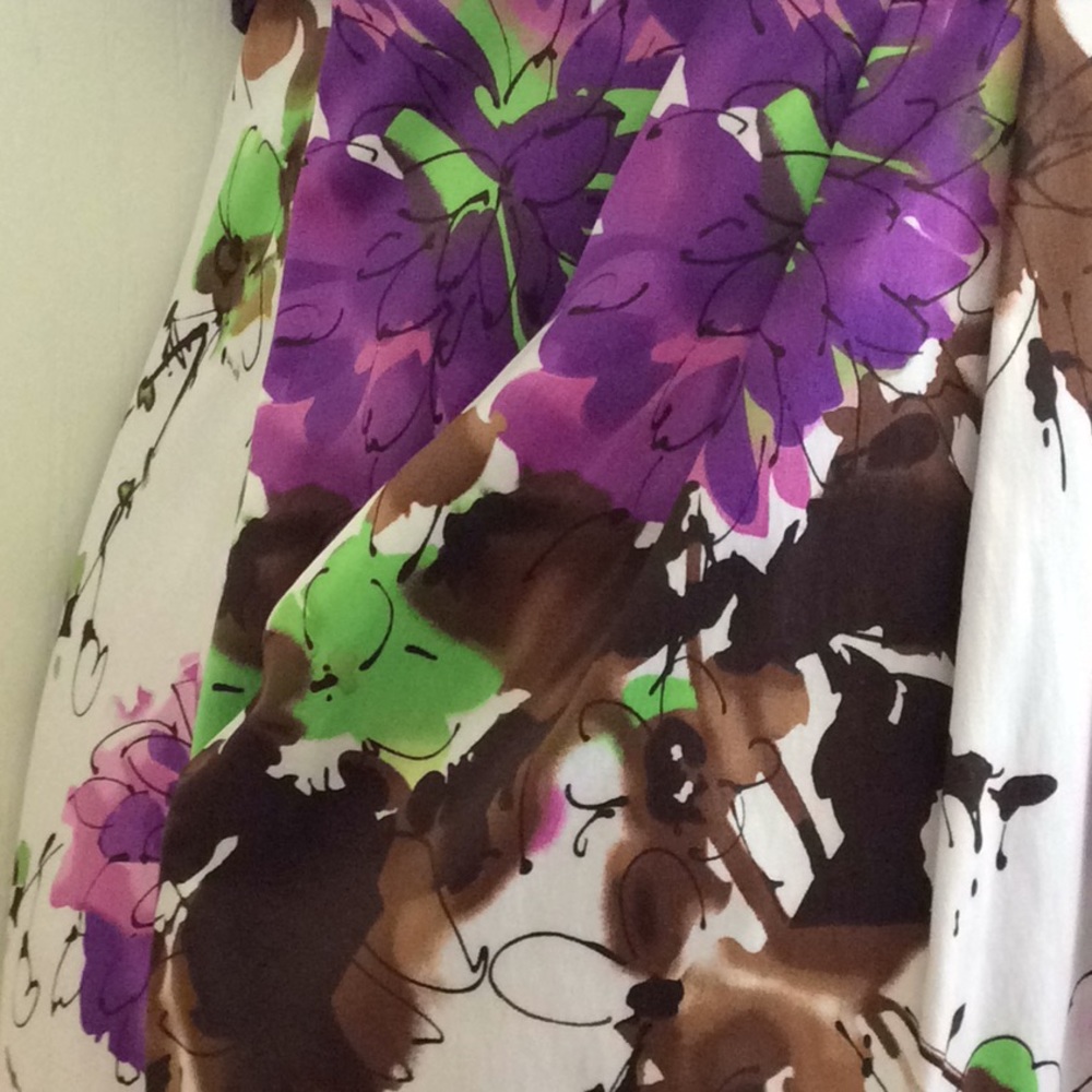 Dress - Picture 3 of 5